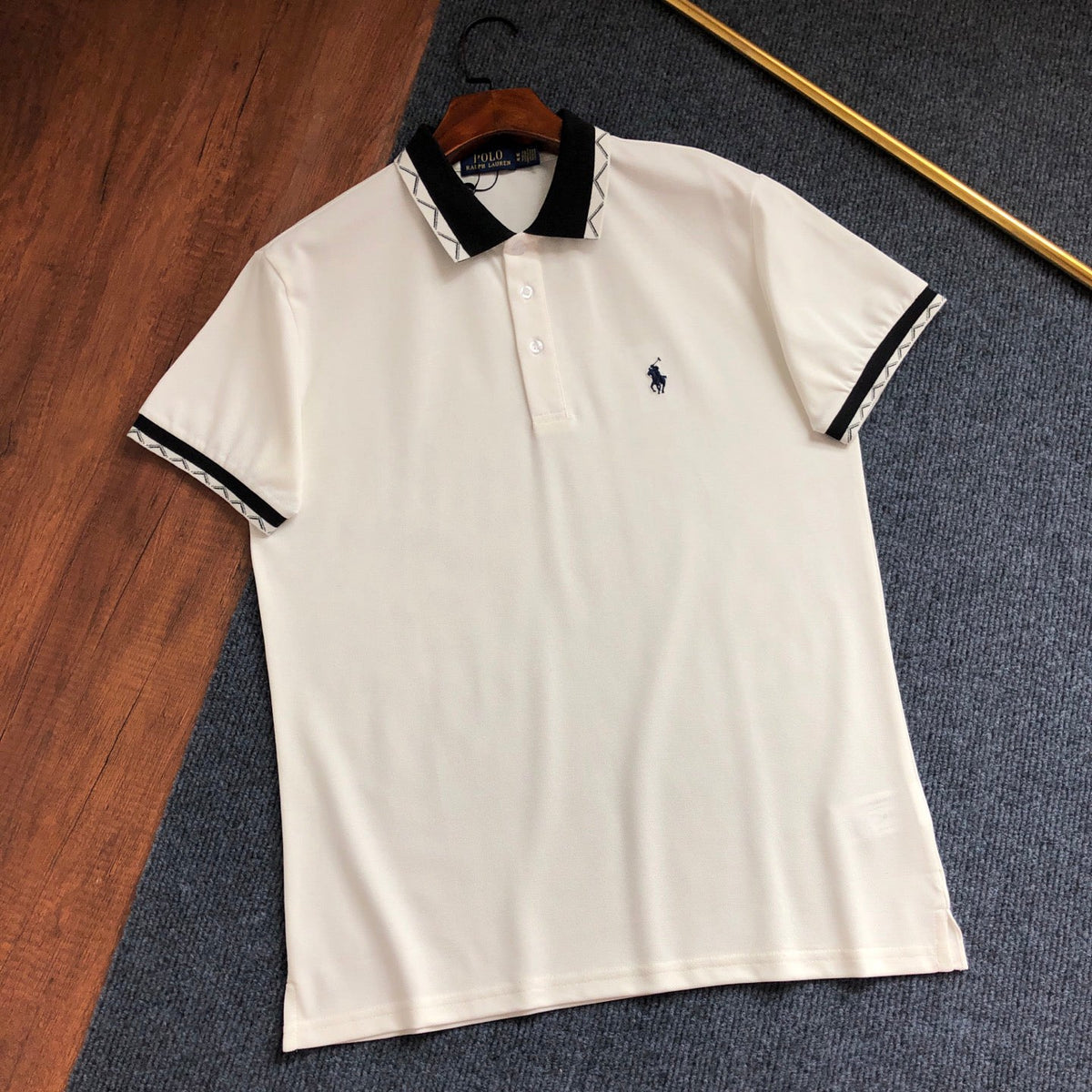 Men's Short‑Sleeve Polo Shirt, Contrast Collar & Trim With White Pony Embroidery