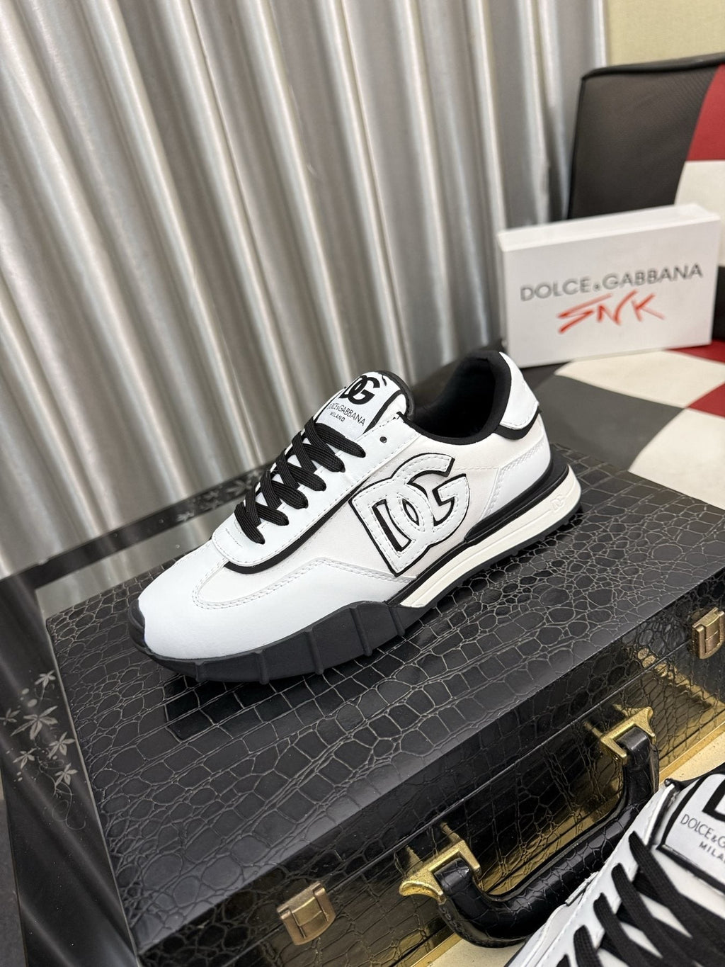Dolce & Gabbana White and Black Segmented-Sole Sneakers